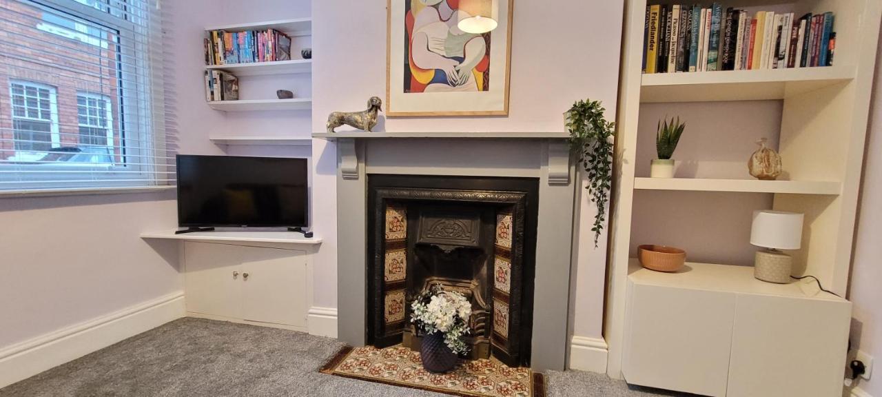 Hartoft St - 2 Bed Near River York Eksteriør billede