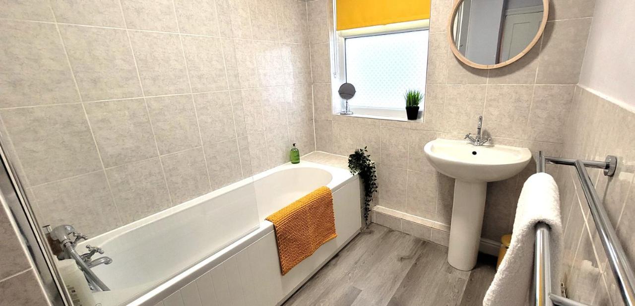 Hartoft St - 2 Bed Near River York Eksteriør billede